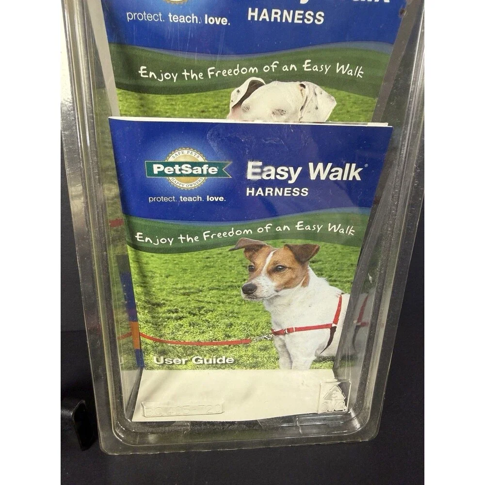PetSafe Easy Walk Dog Harness - NO PULL Red & Blwgk Size Medium Quick Snap + Box